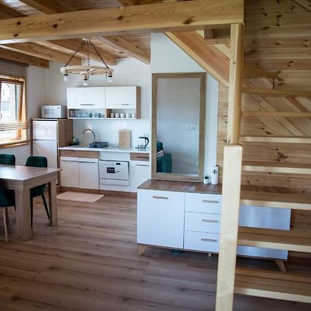Kalinowy Sad Domki Z Jacuzzi I Sauna Mikołajki Exterior foto