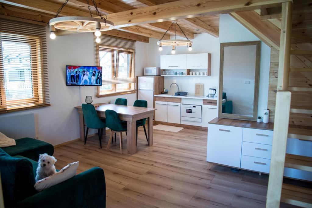 Kalinowy Sad Domki Z Jacuzzi I Sauna Mikołajki Exterior foto